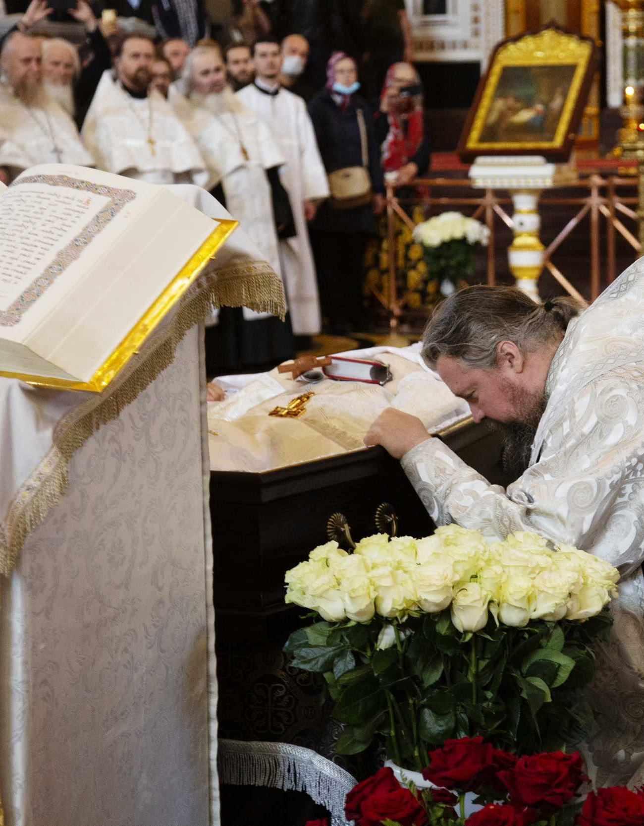 Обряд отпевания - ритуальные услуги для прощания с усопшим