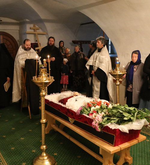 Религиозные обряды на похоронах - помощь ритуального агентства