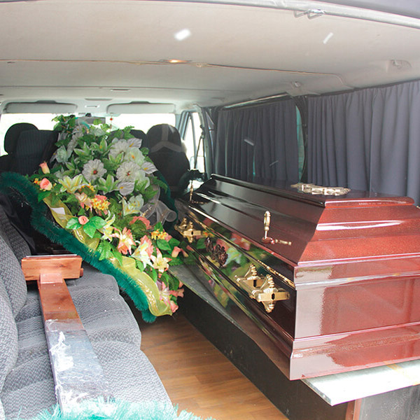Ритуальные транспортные услуги: катафалк для похорон